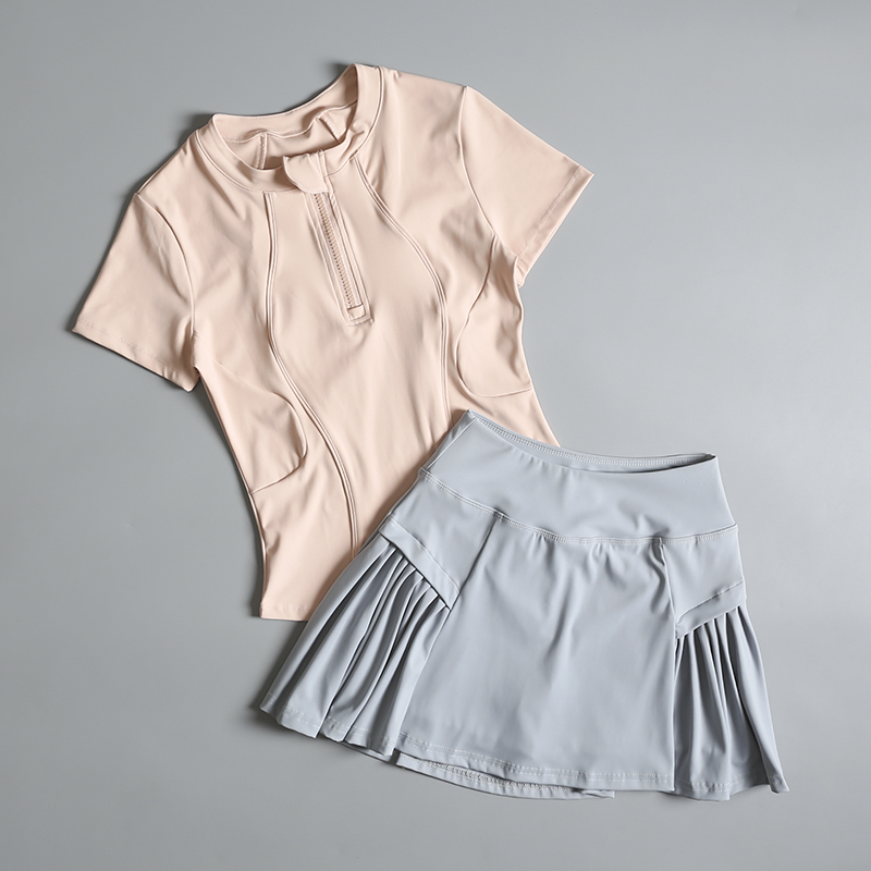 Running sports suit for women  - Badminton Player 评论和价格