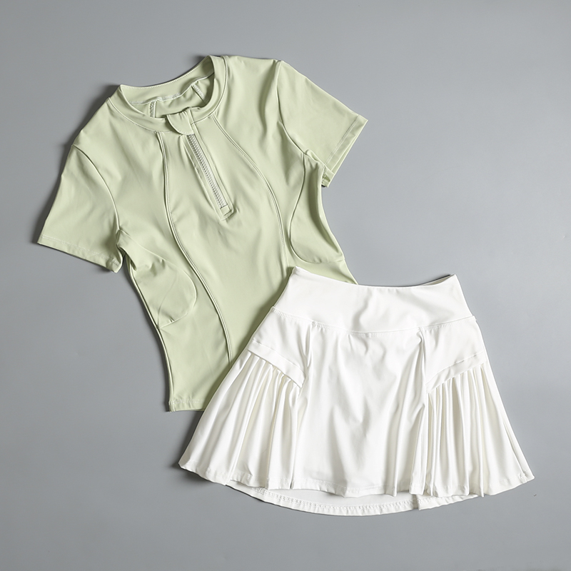 Running sports suit for women  - Badminton Player 评论和价格